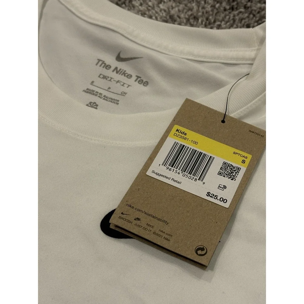 The Nike Tee White Kids T Shirt Short‎ Sleeve Size Small Polyester Athletic Top